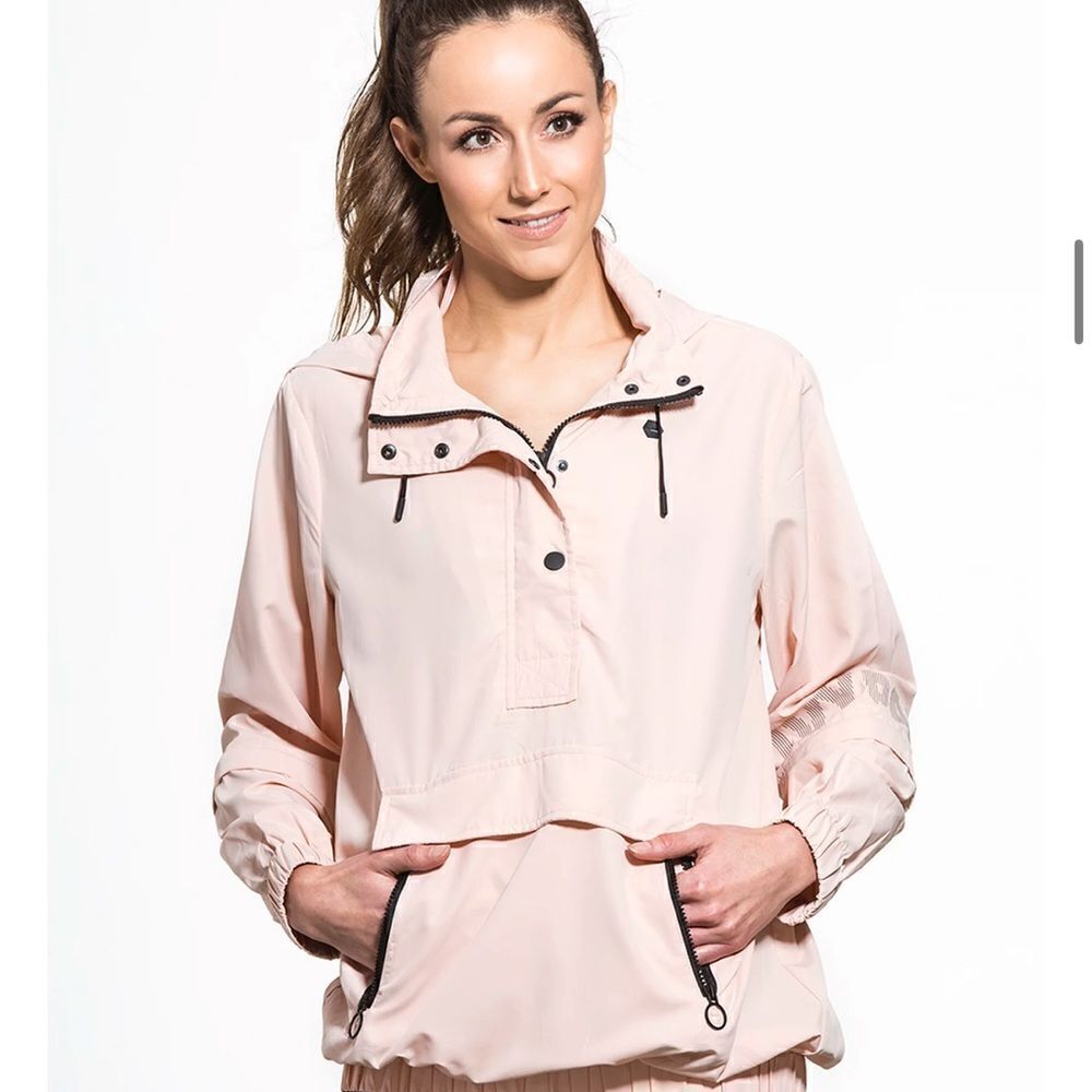 Ivy Park OTH Hooded Zip Off Jacket Xs-S